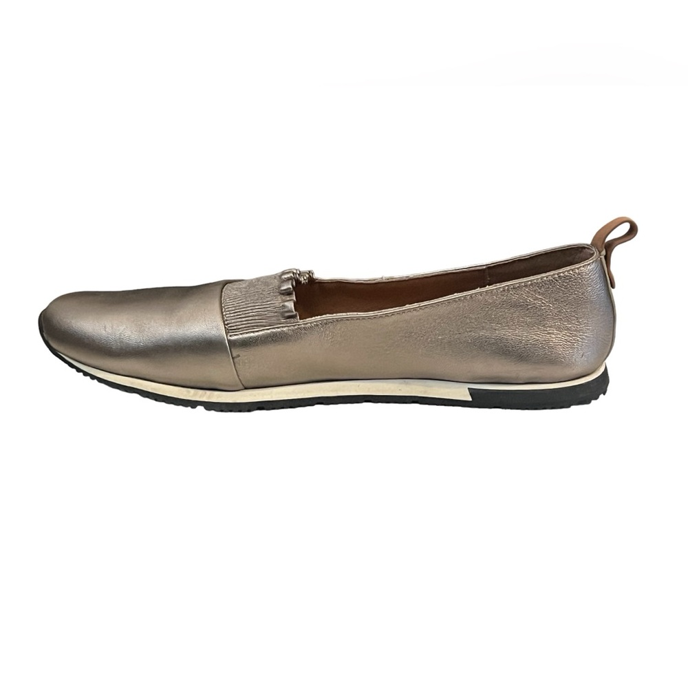 Gentle Souls by Kenneth Cole
Women's Leather Slip On Flats